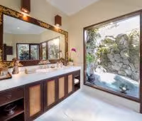 Villa Cemara, Ensuite Badezimmer